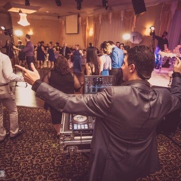 DJ Eddie at a wedding