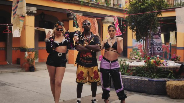 Tinie ft Sofia Reyes and Farina - Whoppa